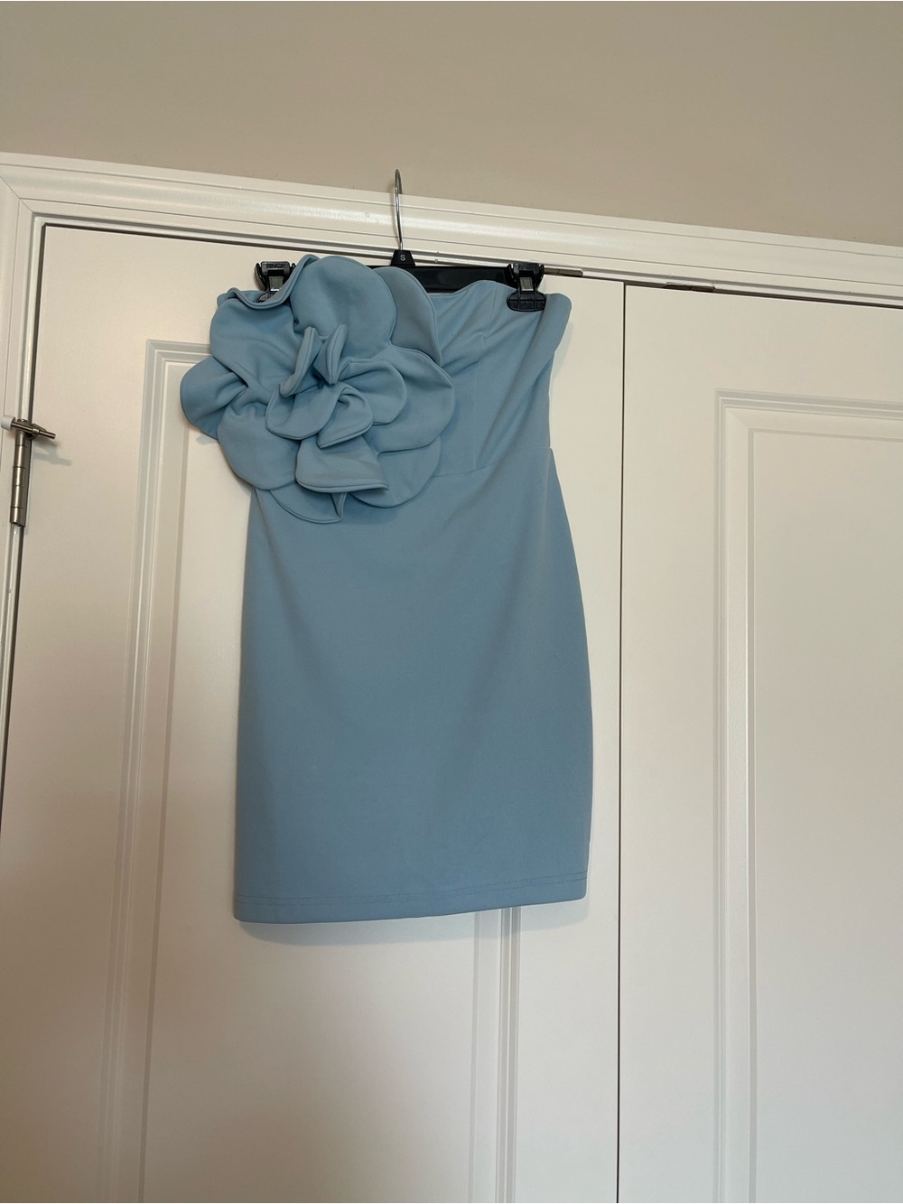 One-Shoulder Light Blue Cocktail Dress with Floral Detail